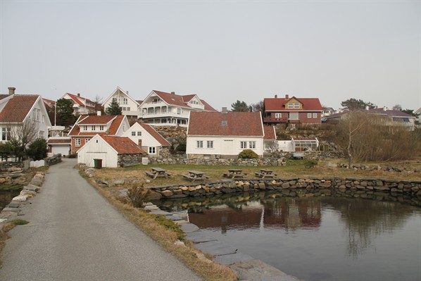 2011.04.10 - Tollstasjonen - 04